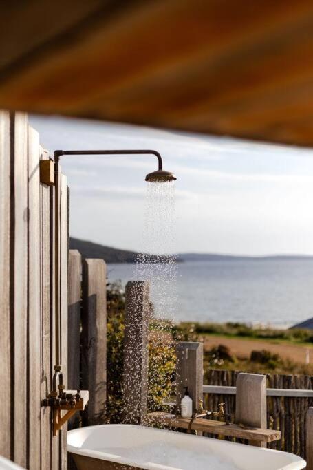 Bruny Boathouse Bed & Breakfast Alonnah Bagian luar foto